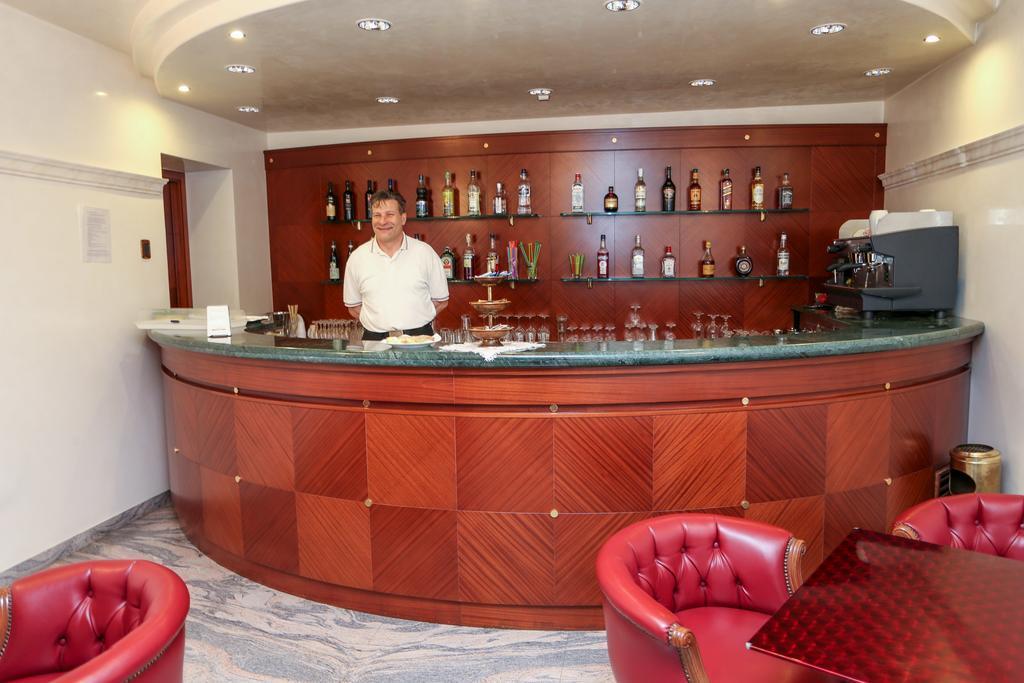 Gallia Palace Hotel 4*