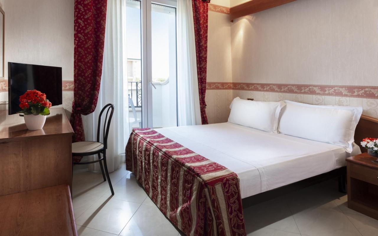 Gallia Palace 4*