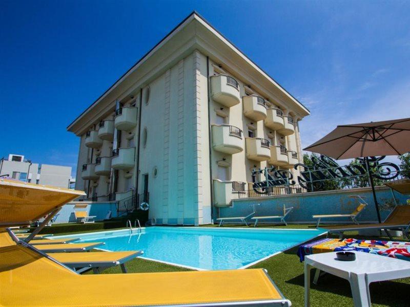 Gallia Palace Hotel 4*