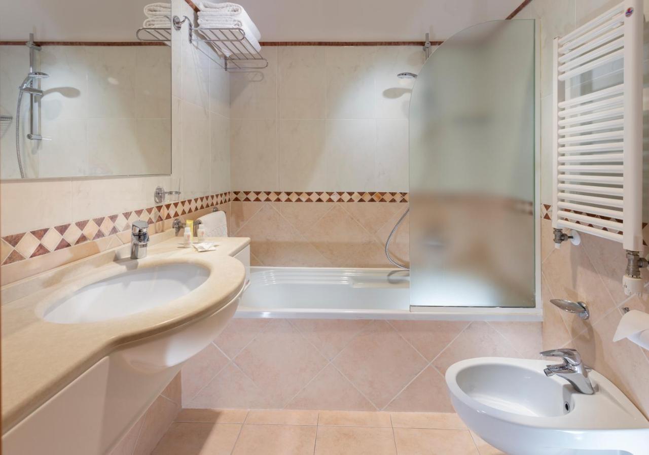 Gallia Palace Hotel 4*