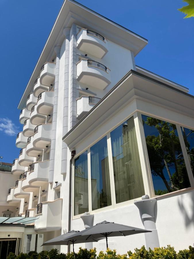 Gallia Palace Hotel 4*